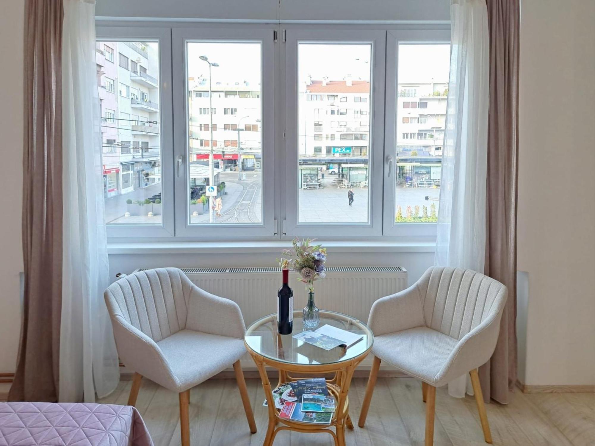 Beautiful Apartment In Center Of Zágráb Kültér fotó